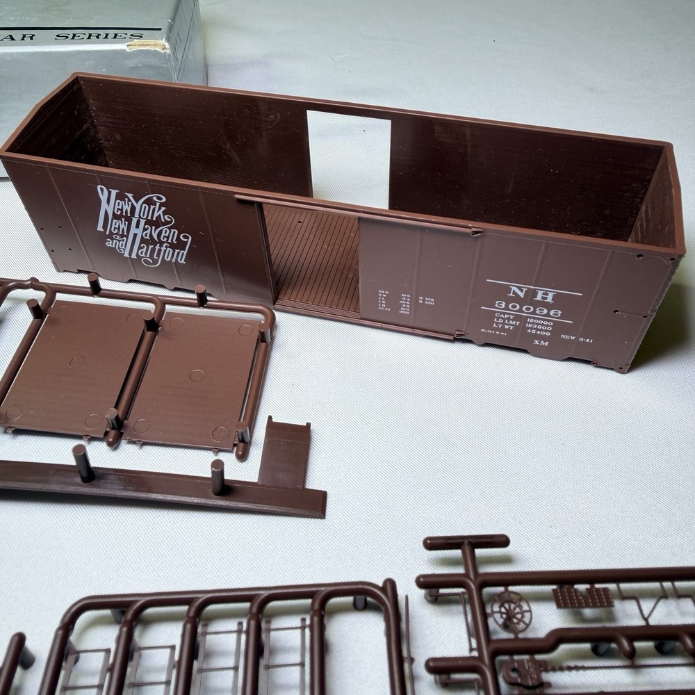 ATHEARN # 5009 NYNH & H NEW HAVEN 40' BOXCAR # 30565 KIT HO SCALE Original Box